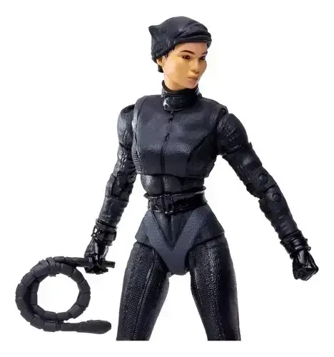 Figura de acción Catwoman Unmasked DC Multiverse - 5