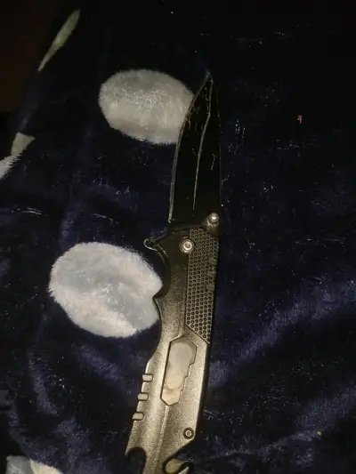 Cuchillo plegable táctico con cortador de cinturón - miniatura 5