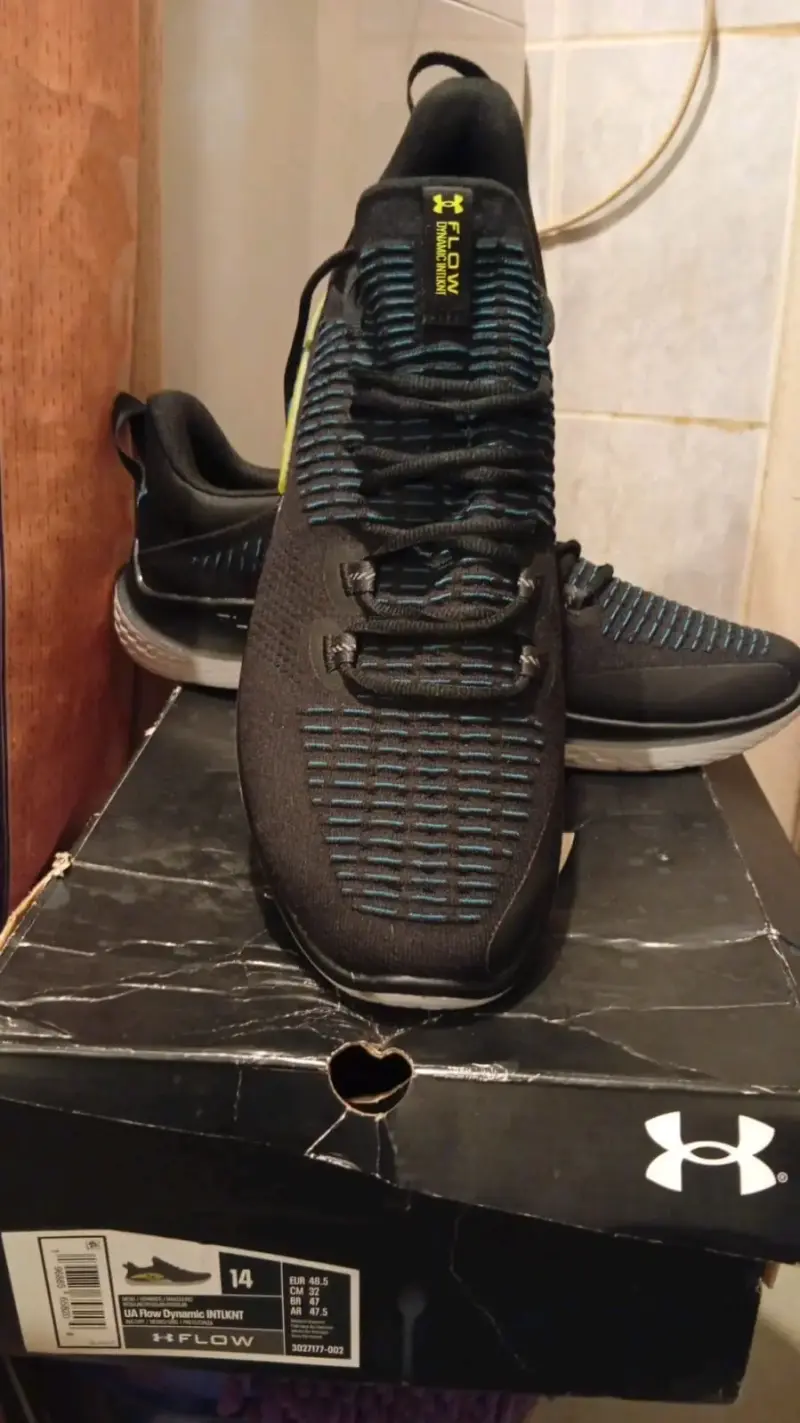 Zapatillas deportivas Under Armour Flow negras - 2