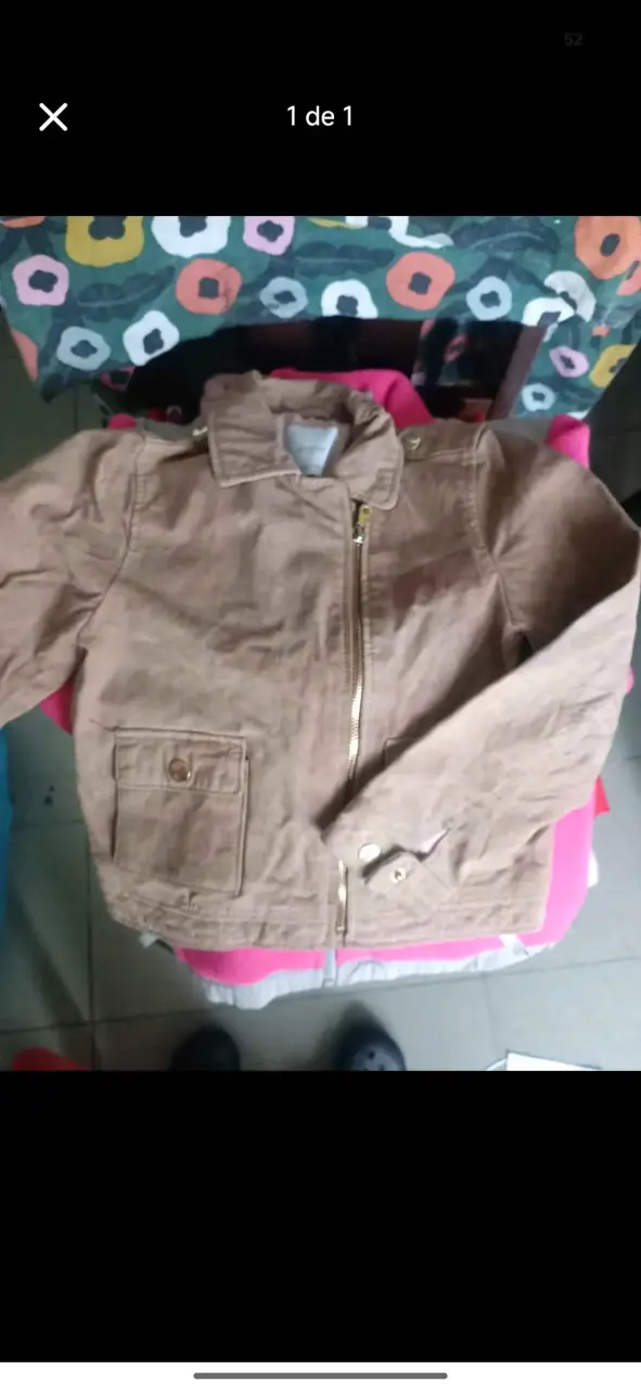 Chaqueta marrón de algodón con cierre