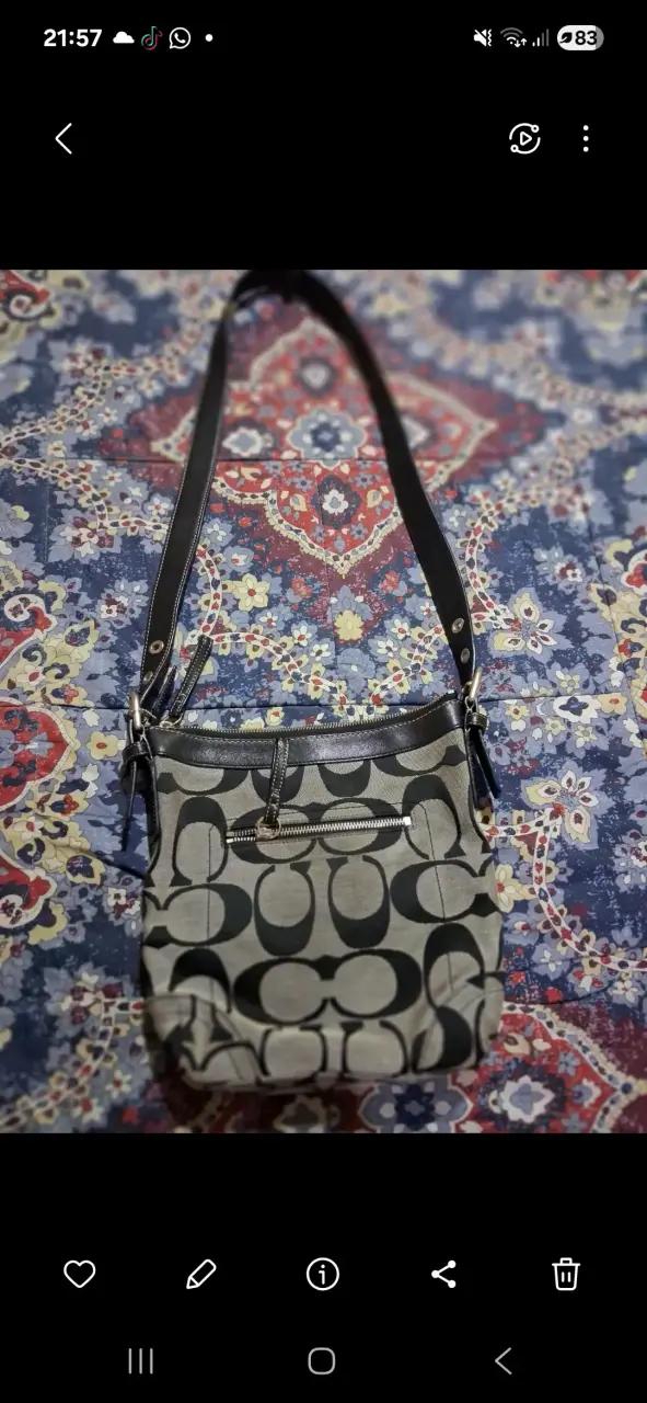 Cartera de Hombro Estampada en Buen Estado - 2