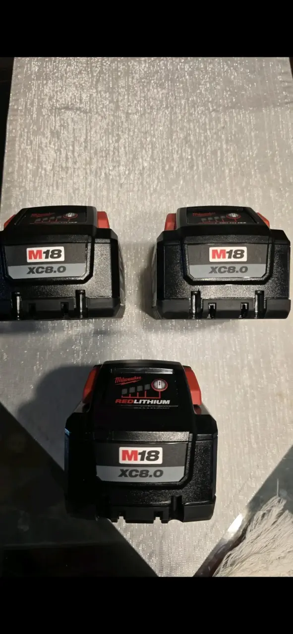 Batería Milwaukee M18 XC 8.0Ah de Alta Capacidad - 2
