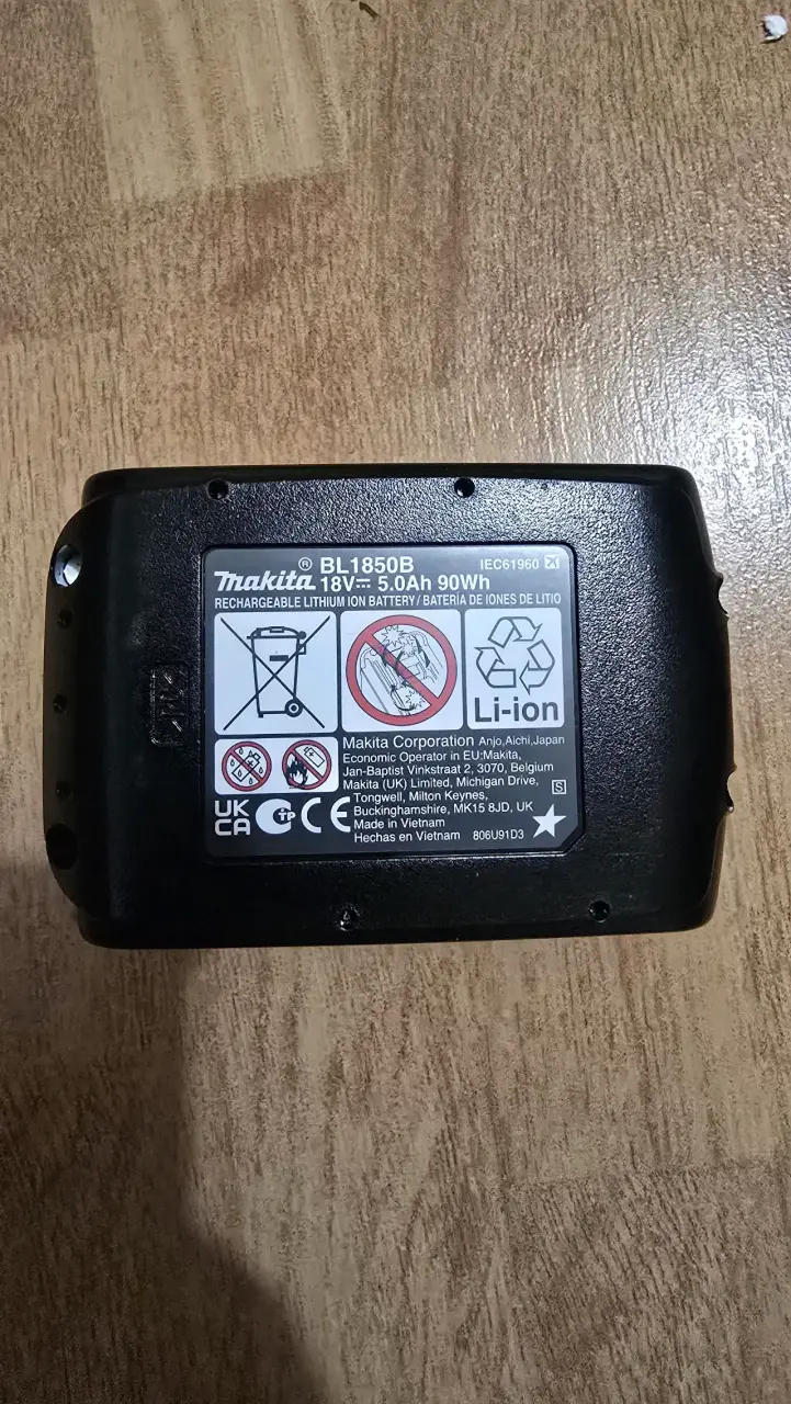 Batería Makita 18V 5.0Ah Li-Ion para herramientas - 2
