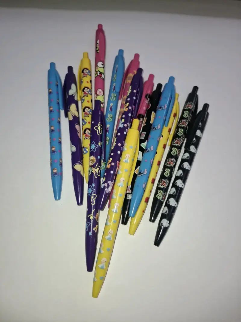 Lápices pasta con diseños animados. - 6