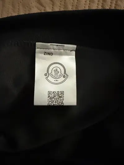 Polerón negro Moncler talla S - miniatura 4