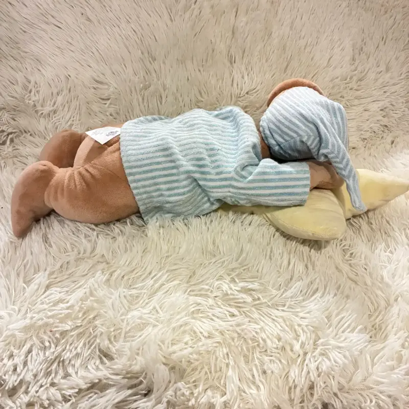 Peluche E.T. con Pijama y Almohada - 5