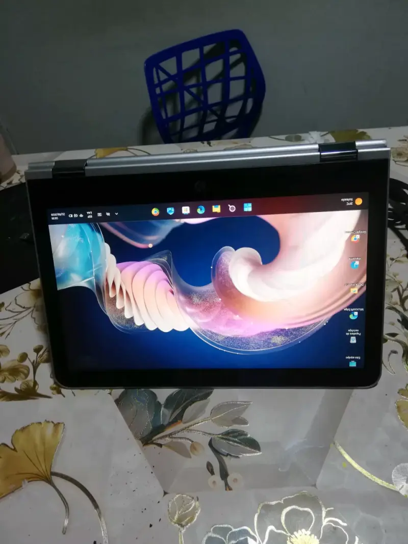 Notebook HP x360 pantalla touch - 1