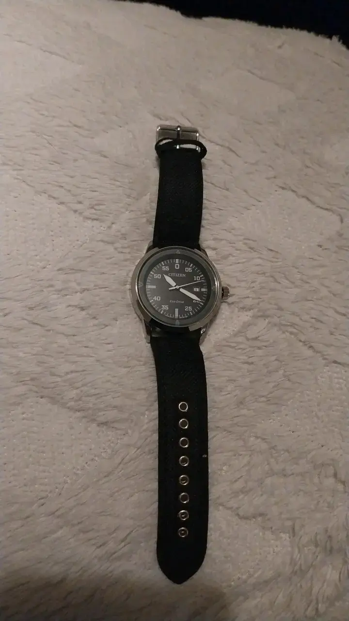 Reloj Citizen Eco-Drive Negro en Caja - 2