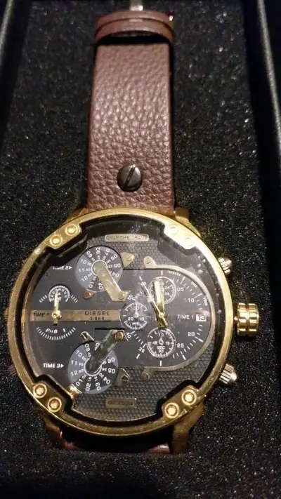 Reloj Diesel de cuero marrón para hombre - miniatura 1