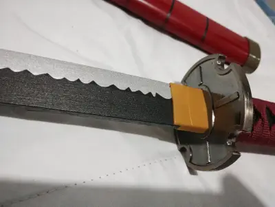 Espada katana decorativa roja con funda - miniatura 2
