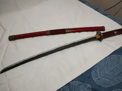 Espada katana decorativa roja con funda - miniatura 3