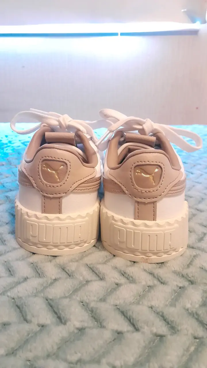 Zapatillas deportivas blancas y beige Puma - 3