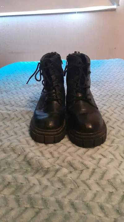 Botines negros - miniatura 1