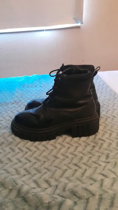 Botines negros - miniatura 2