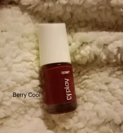 Set de esmaltes de uñas Cyzone Cyplay en varios colores - miniatura 4