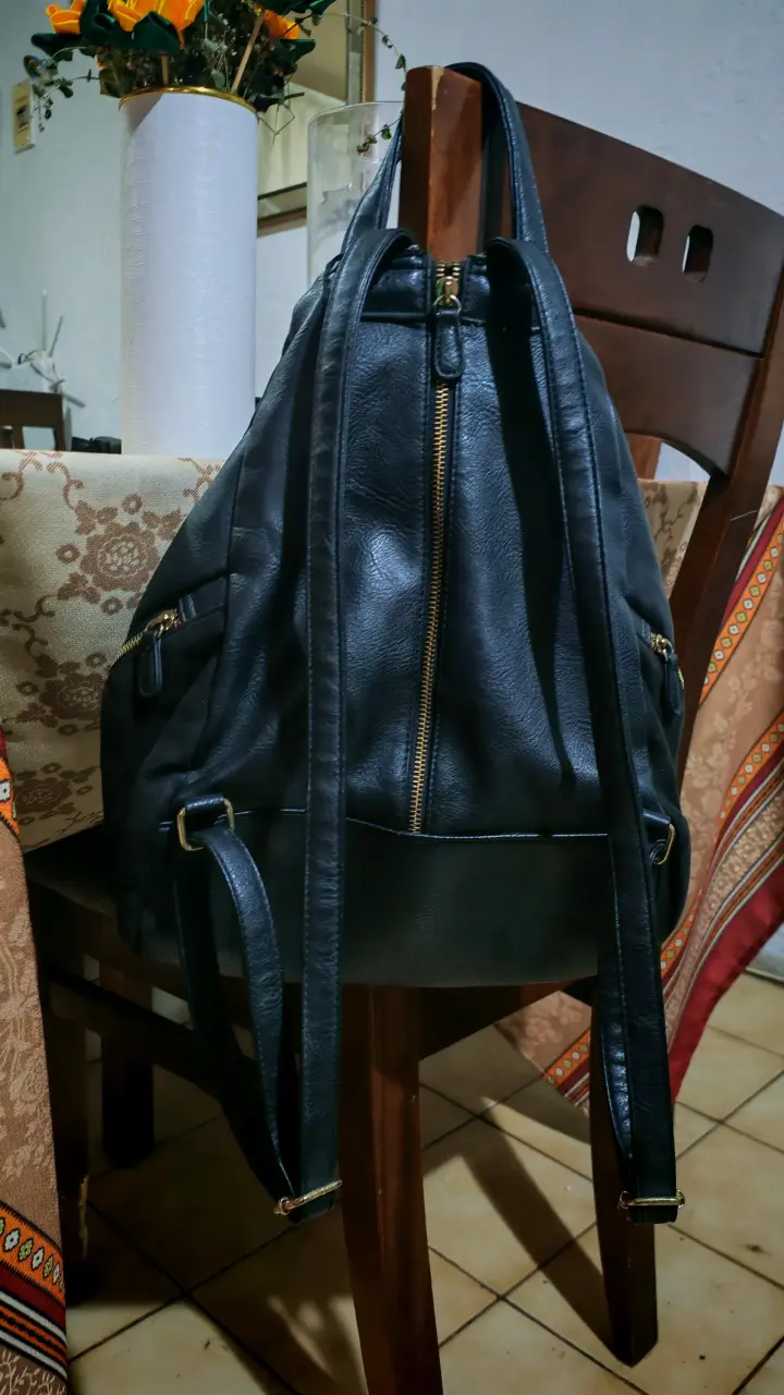 Mochila cuero negra - 2