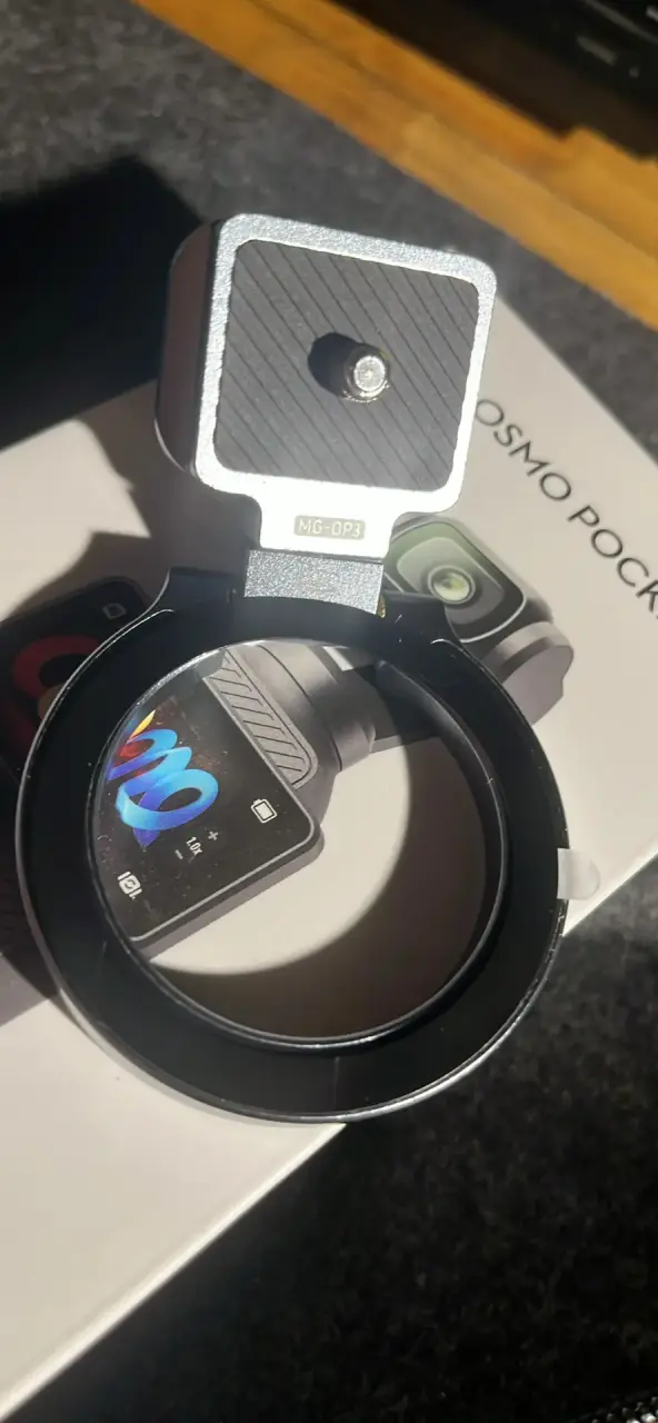 Cámara DJI Osmo Pocket 3 con Estuche y Adaptador - 2