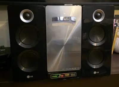 Sistema de sonido LG con control remoto - miniatura 4