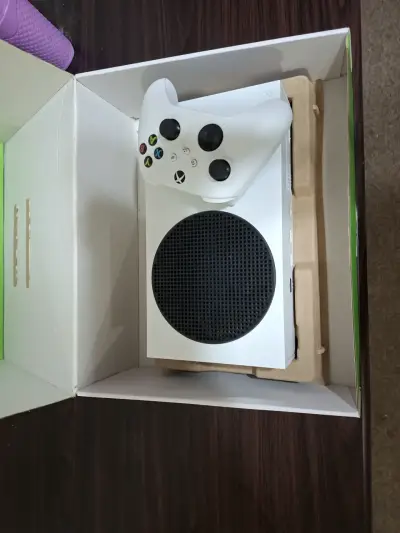 Consola Xbox Series S 512GB con Control - miniatura 1
