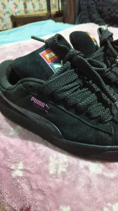 Zapatillas negras Puma Suede XL para mujer - miniatura 3