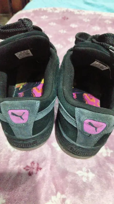 Zapatillas negras Puma Suede XL para mujer - miniatura 4