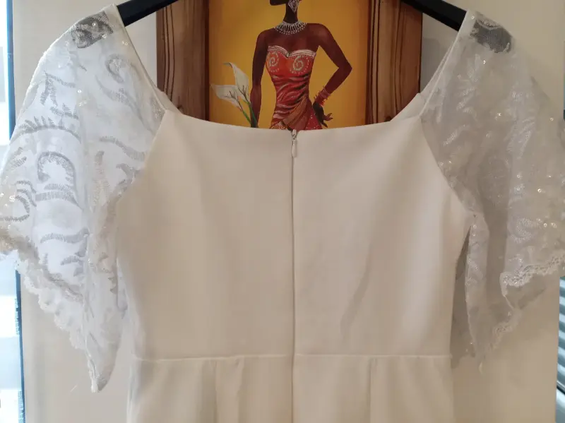 Vestido de Novia Blanco con Mangas de Encaje - 4
