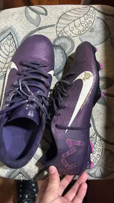 Botines de fútbol Nike Mercurial morados - miniatura 1