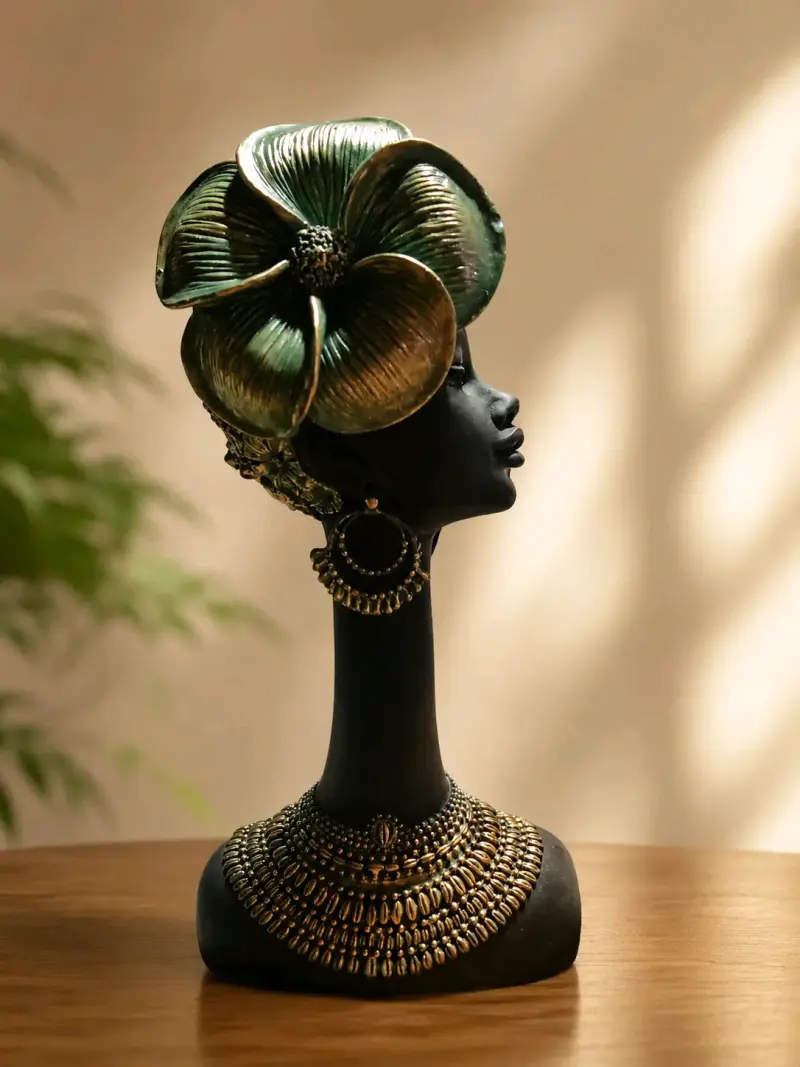 Escultura Decorativa de Mujer Africana en Negro y Dorado - 2