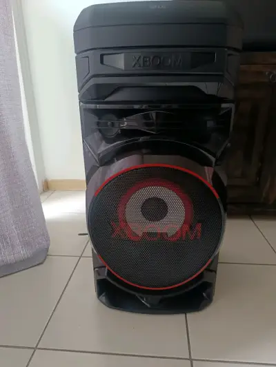 Parlante LG XBOOM RNC7 con potente sonido - miniatura 3