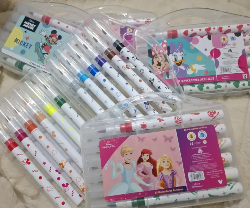 Set de Marcadores Acrílicos Disney Princesas y Mickey