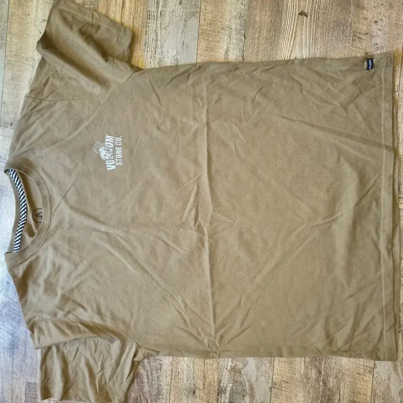 Polera Volcom Stone Co. color marrón - 2