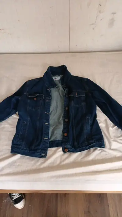Chaqueta de mezclilla azul para hombre - miniatura 1
