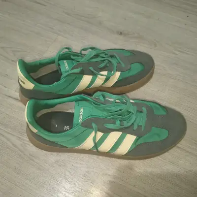 Zapatillas deportivas Adidas verdes talla 44 - miniatura 1