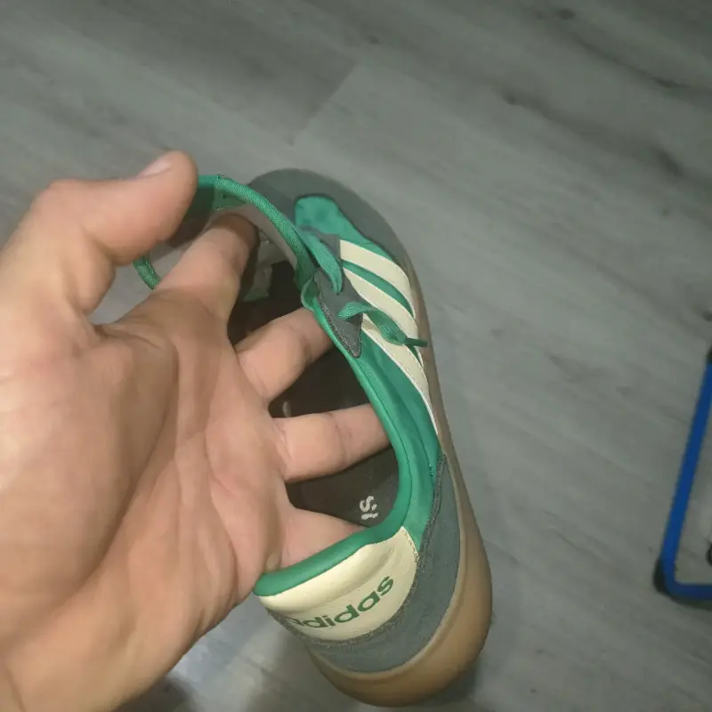 Zapatillas deportivas Adidas verdes talla 44 - 2