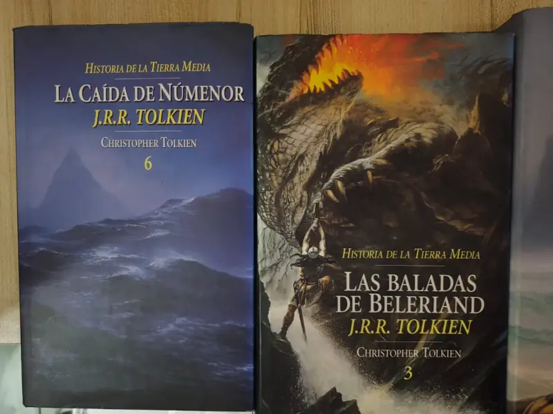 Colección de libros Historia de la Tierra Media de J.R.R. Tolkien - 2