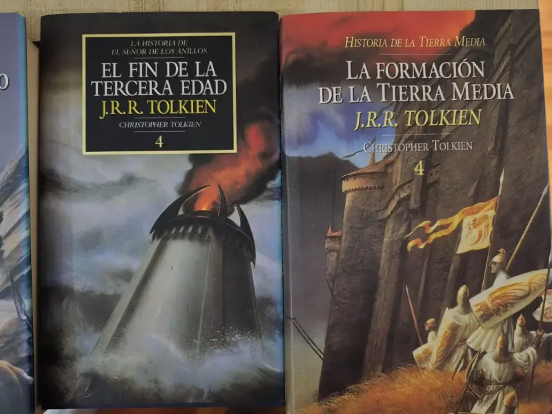 Colección de libros Historia de la Tierra Media de J.R.R. Tolkien - 3