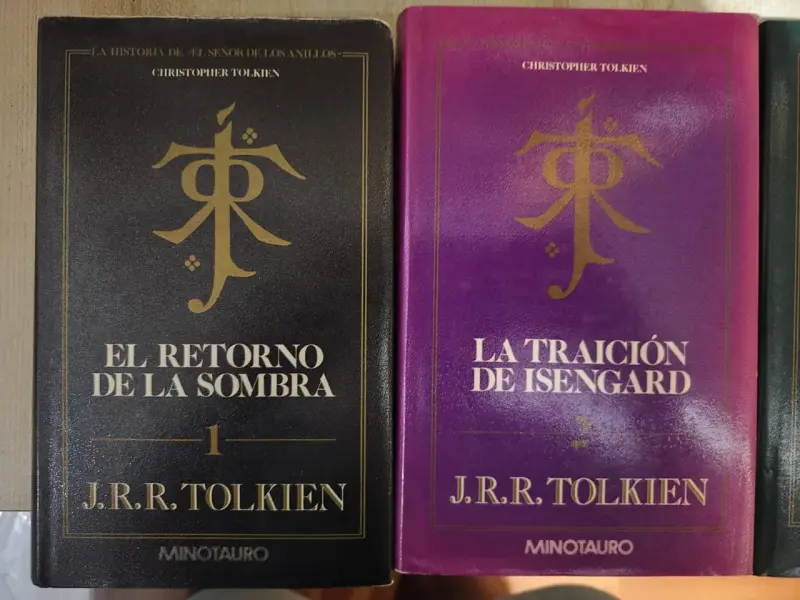 Colección de libros Historia de la Tierra Media de J.R.R. Tolkien - 4