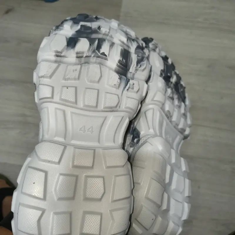 Zapatillas deportivas grises talla 44.5 - 4
