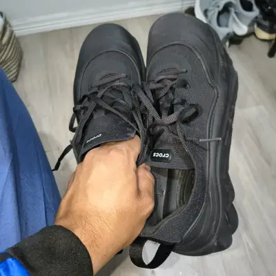 Zapatillas negras Crocs para hombre 44 - miniatura 2