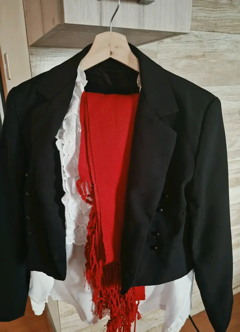 Traje de huasa chileno tradicional