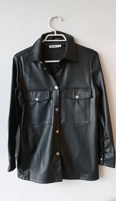Chaqueta de cuero sintético negra Opposite - miniatura 1