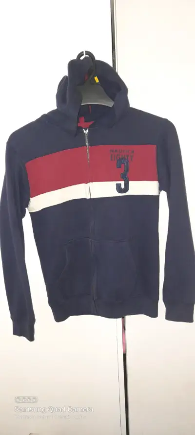 Polerón con capucha Nautica talla L niño - miniatura 1