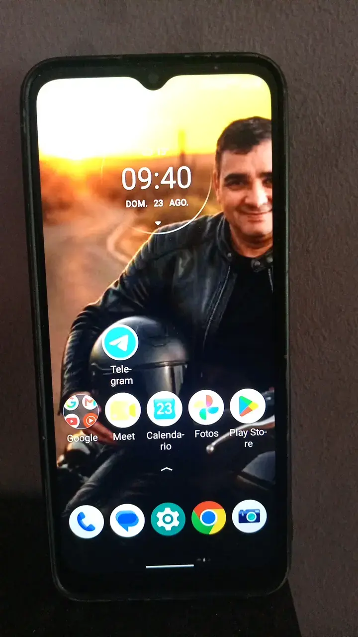 Smartphone Motorola Moto G20 en buen estado - 2