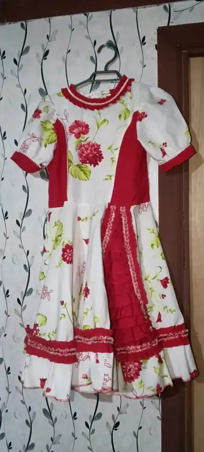 Vestido infantil floral con lazo - miniatura 3