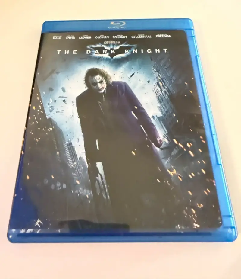 Blu-Ray de The Dark Knight, en Excelente Estado - 1