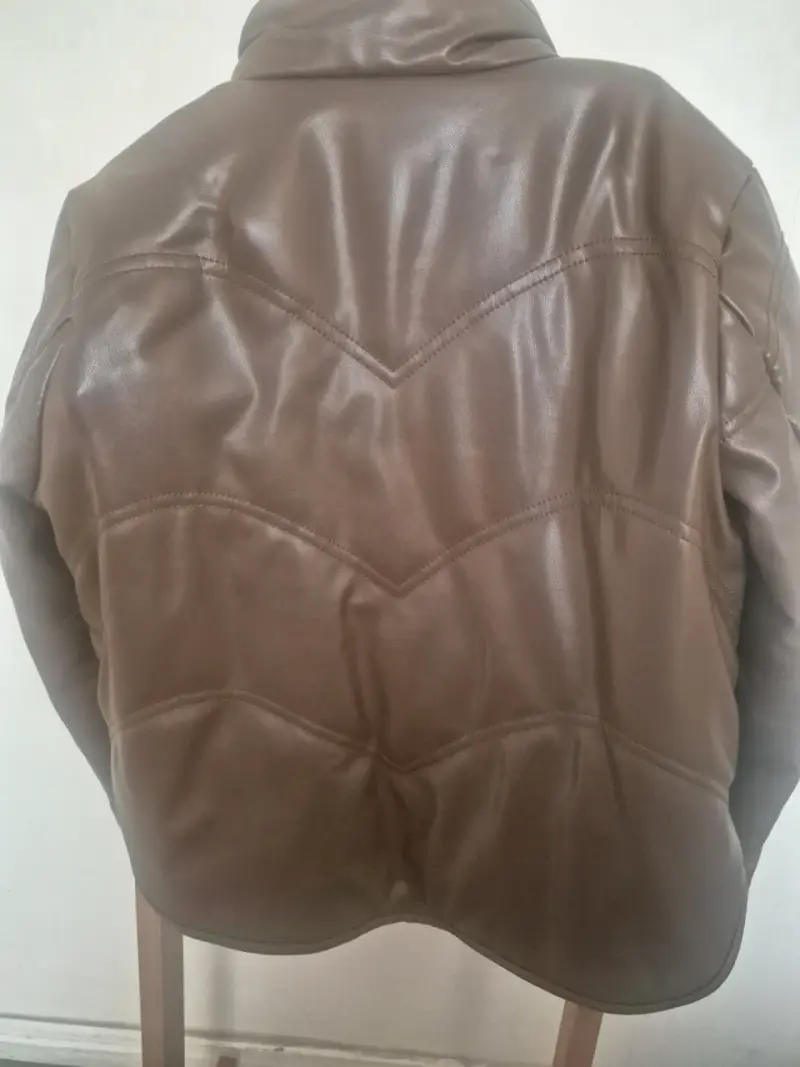 Chaqueta de cuero sintético marrón para mujer - 2