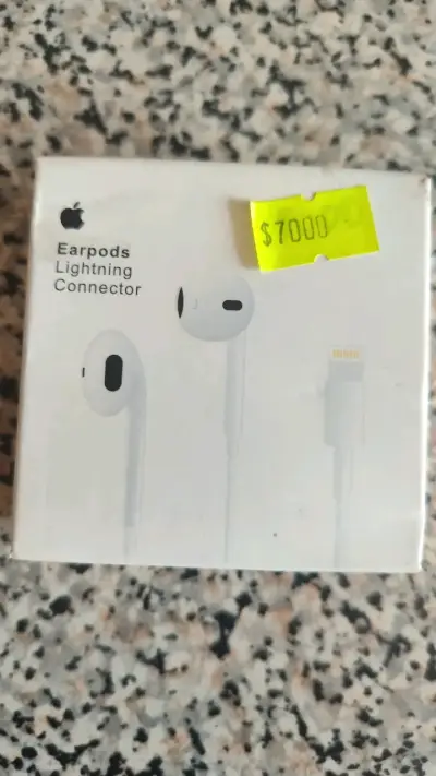 Auriculares Apple EarPods con conector Lightning - miniatura 1