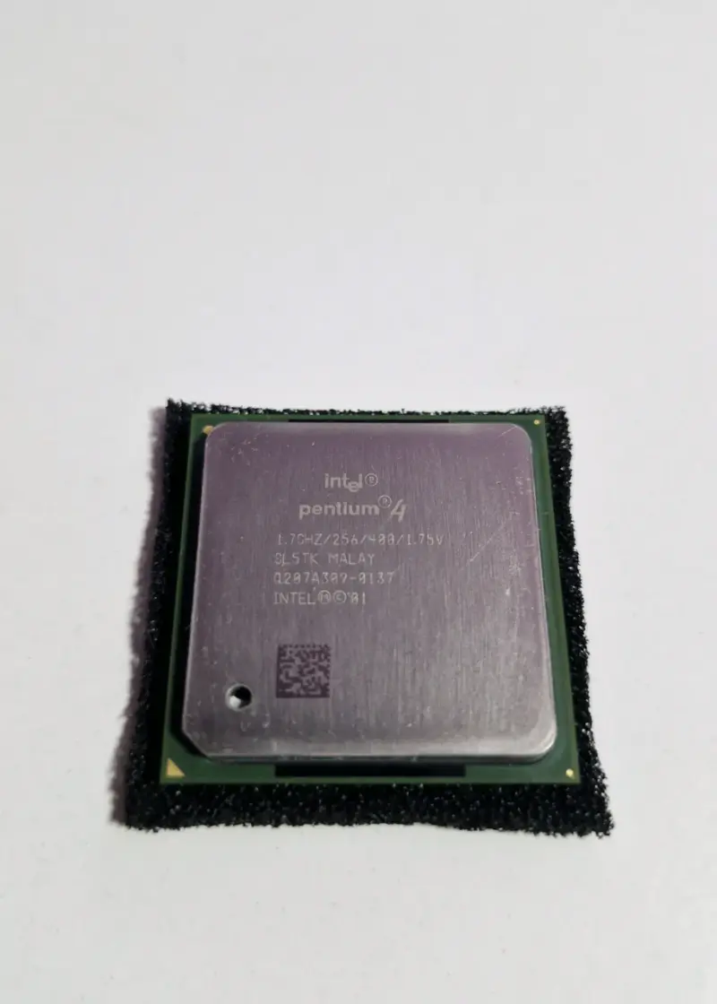 Intel Pentium 4 + Celeron D Socket 47 - 3