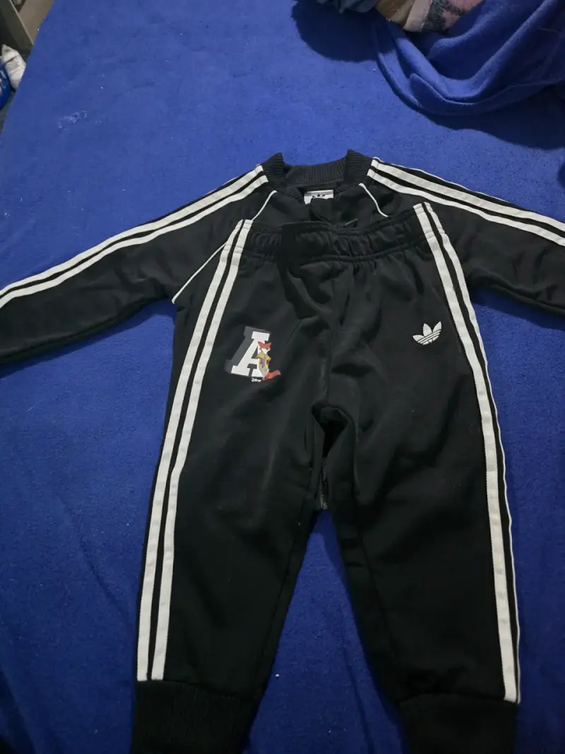 Conjunto deportivo infantil Adidas Disney negro - 3