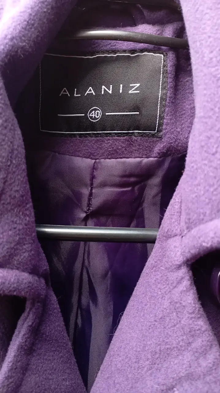 Abrigo morado Alaniz talla 40 - 2